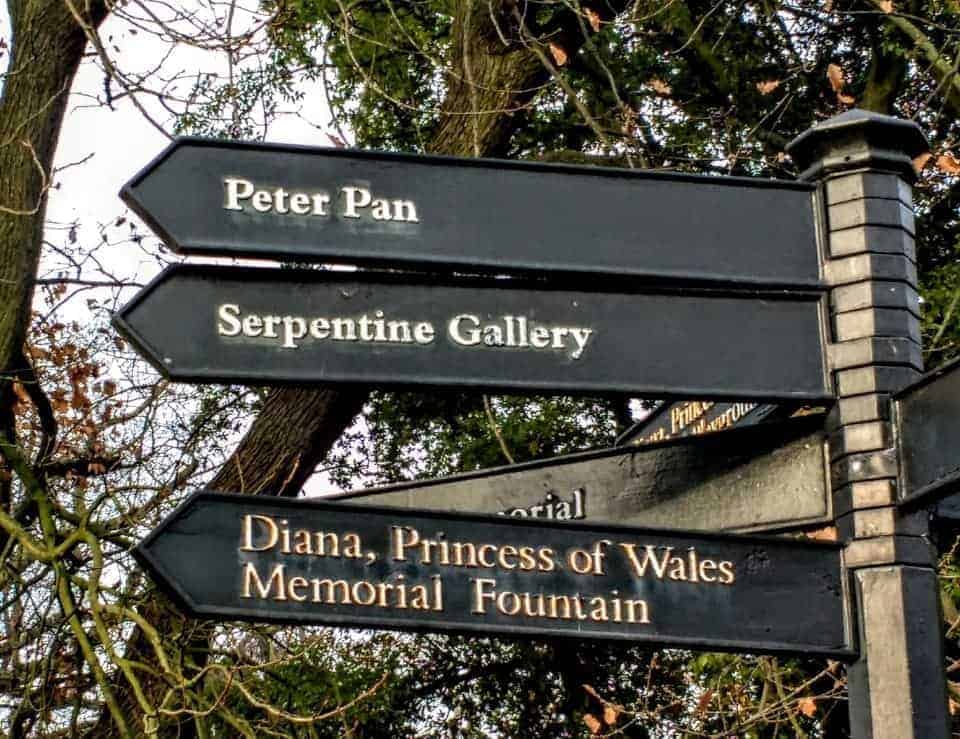 signpost to Peter Pan, the Serpentine Gallery and the Princess of Wales Fountain in Kensington Gardens