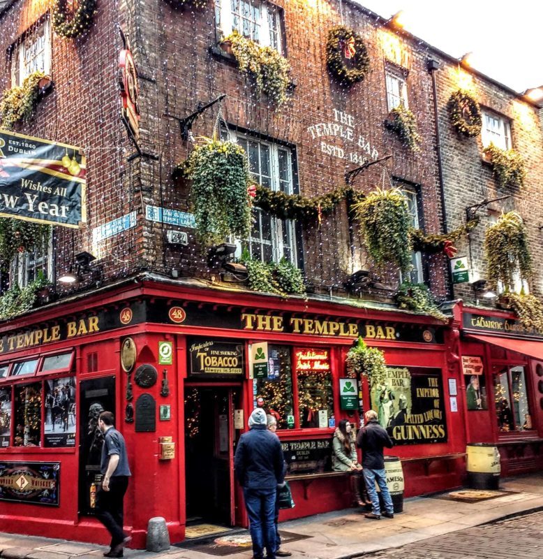 Temple Bar Dublin Tourist traps in Ireland