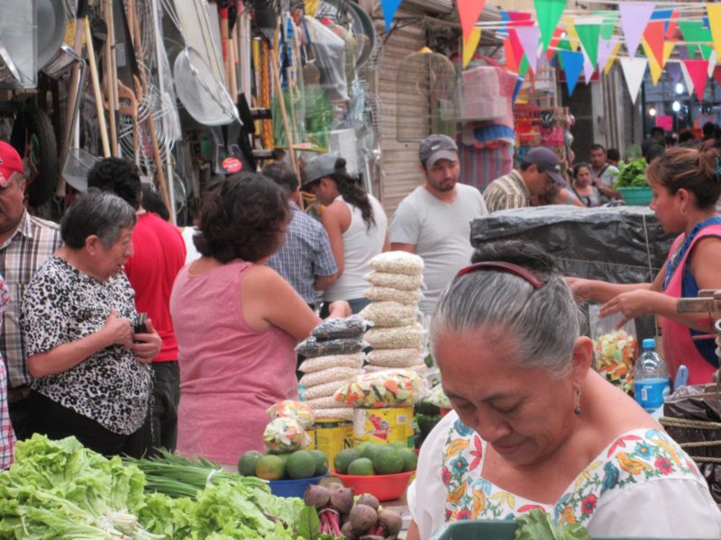 vendors in the Lucas Galvez market in Merida Mexico