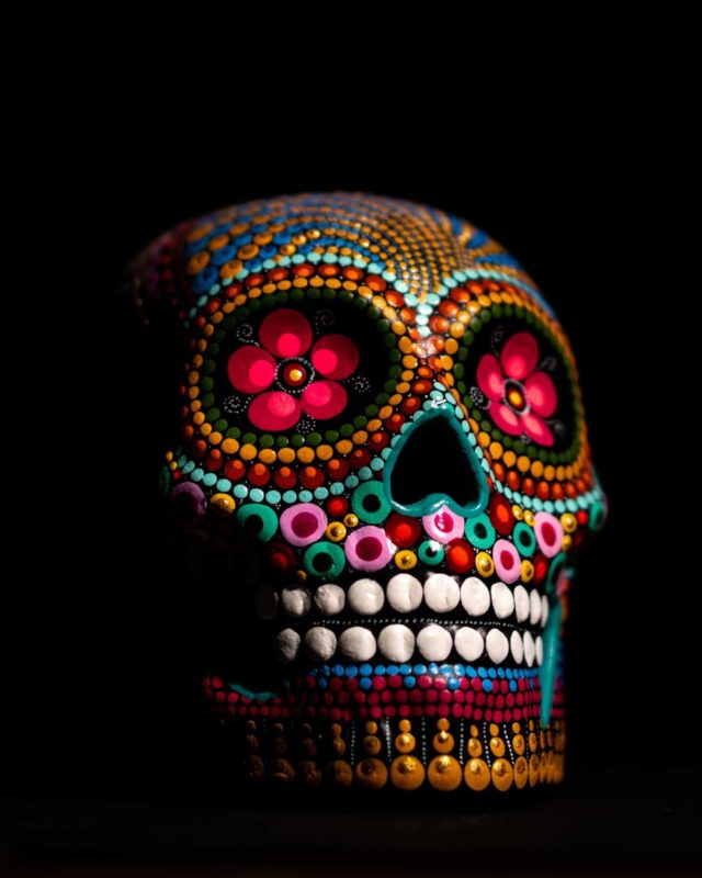 dia de los muertos skull paintings