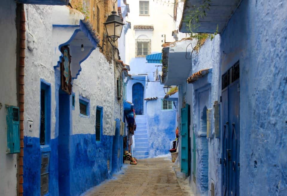 blue streets and houses of Morocco - Travel fails 