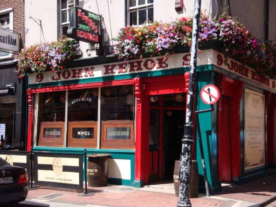 20-famous-pubs-in-dublin-for-a-pint-and-some-craic