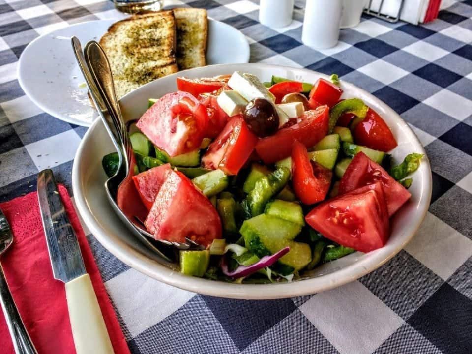 Cypriot halloumi salad