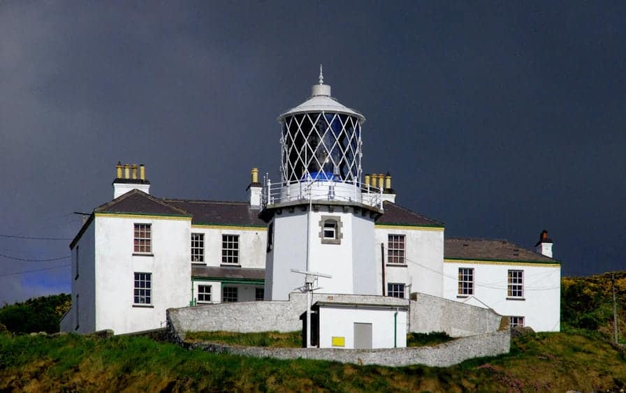 great lighthouses to stay at in Ireland