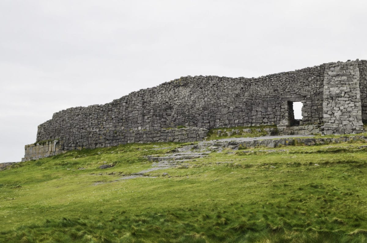 Dun Angua all the best places to see in Ireland this prehistoric fort on Inis Or