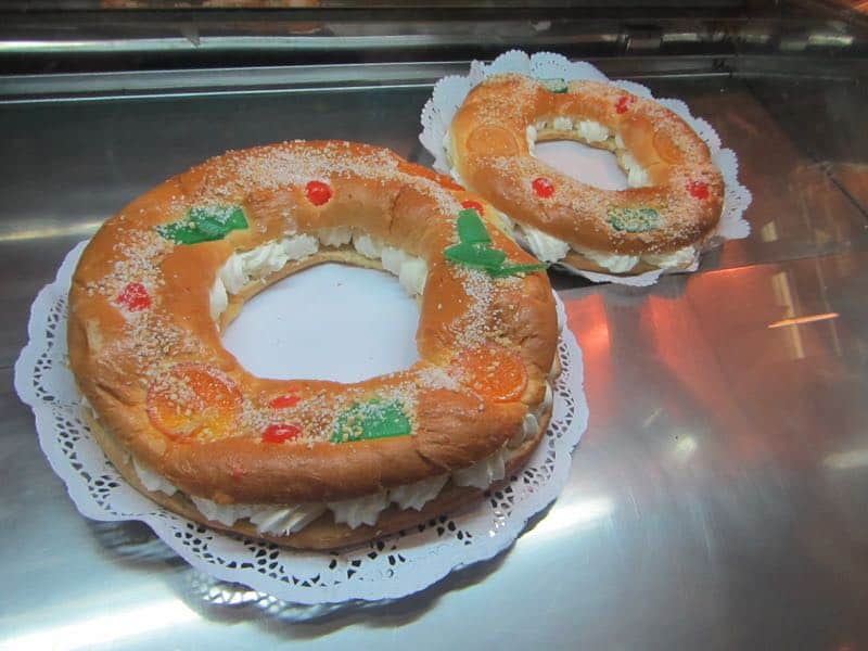 sweet cakes to celebrate Christmas with