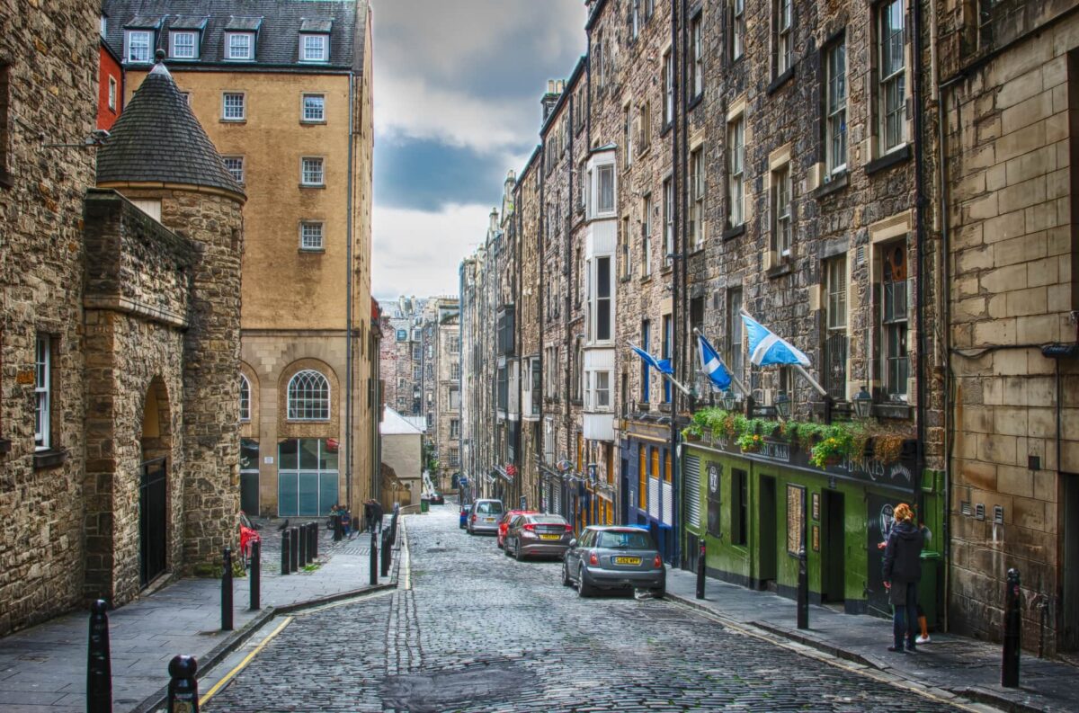 21 Top Attractions in Edinburgh: Historic Heart of Scotland