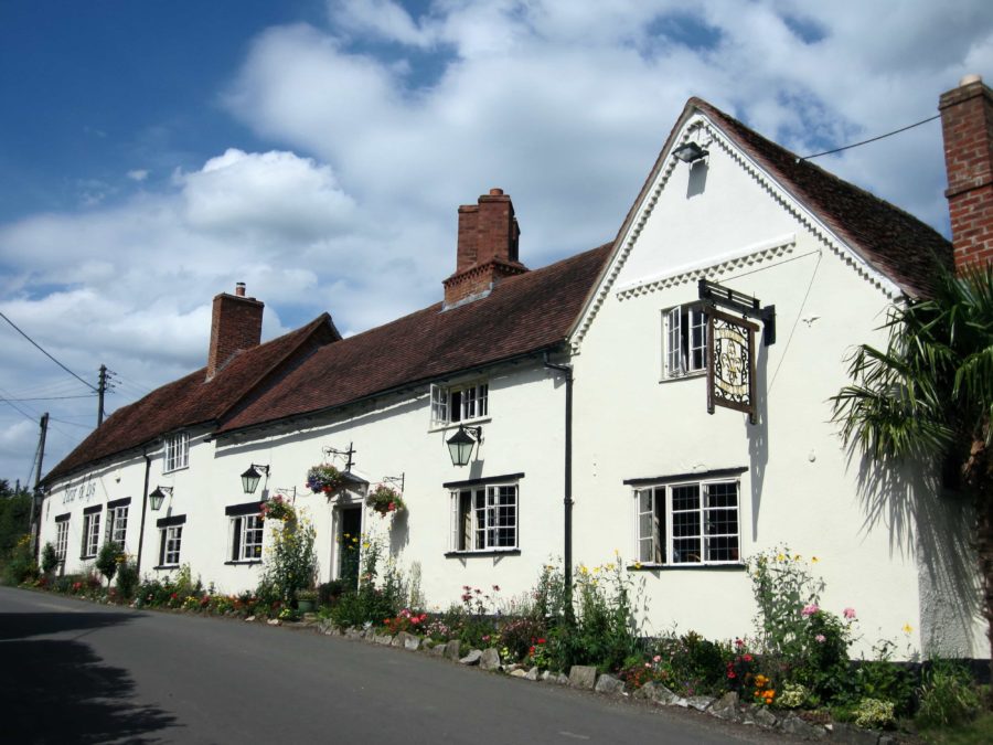 8 of the best country pubs in Warwickshire a road trip
