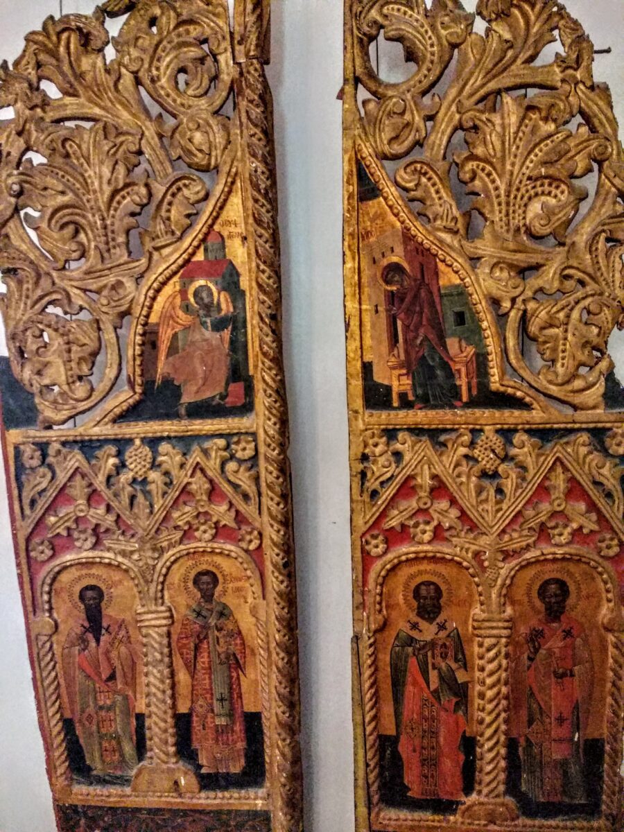 Wooden carved icons at Neophytos