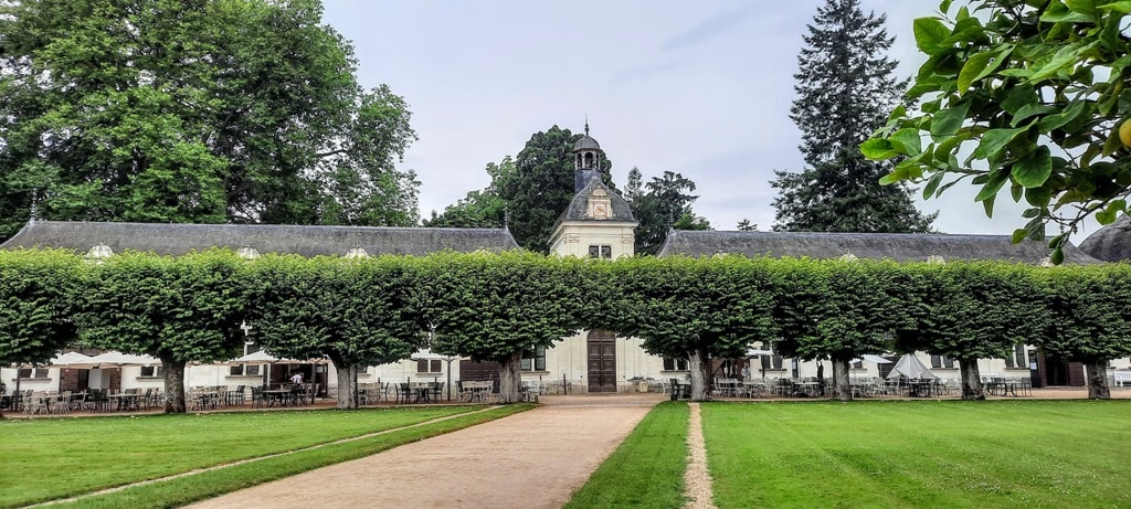 Visiting the magnificent Chateau de Chenonceau: Loire Valley