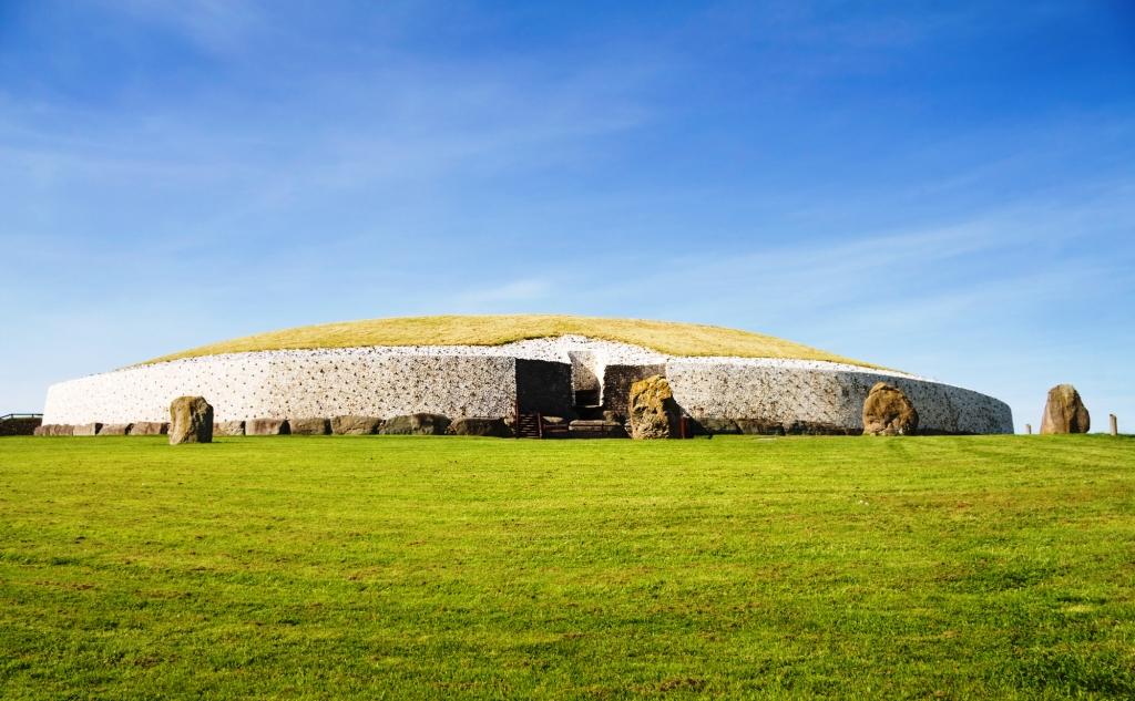 UNESCO World Heritage, Newgrange (Bru na Boinne), in Ireland. Famous megalithic passage tomb built by celtic druids over 5000 years ago.
