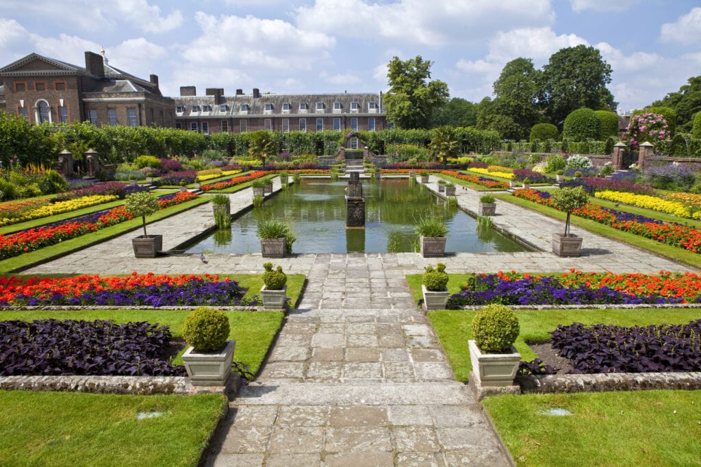 The impressive Sunken Garden and Kensington Palace in London.