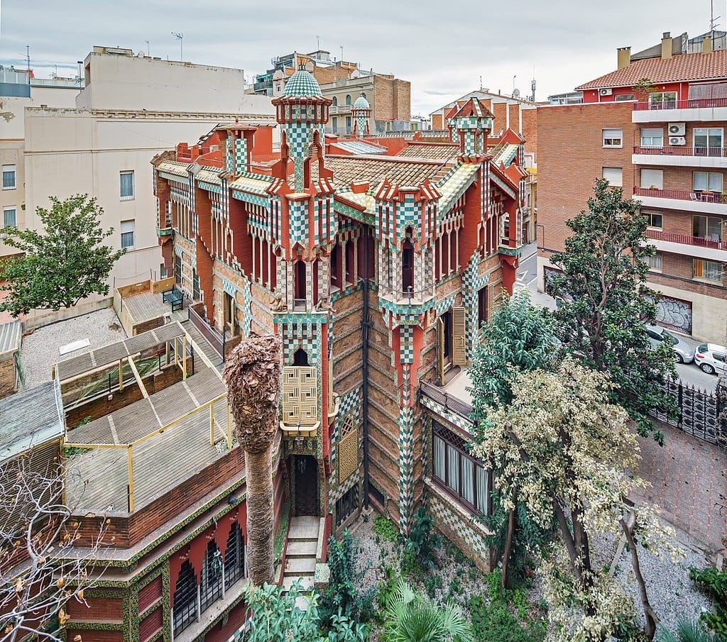 Ultimate Guide to the Best Antoni Gaudi Sites in Barcelona