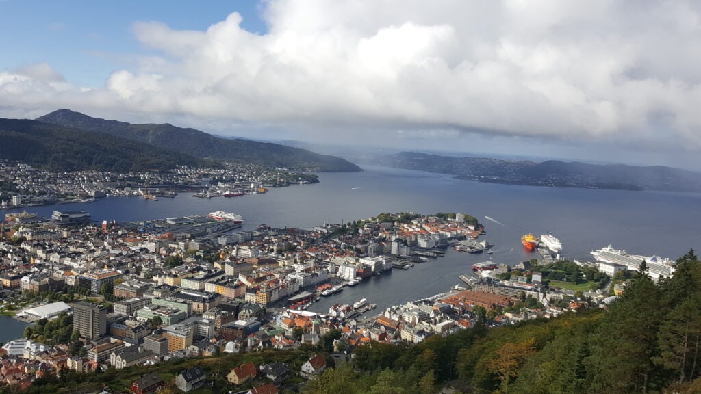 The Best guide to a P&O Norwegian Fjords cruise