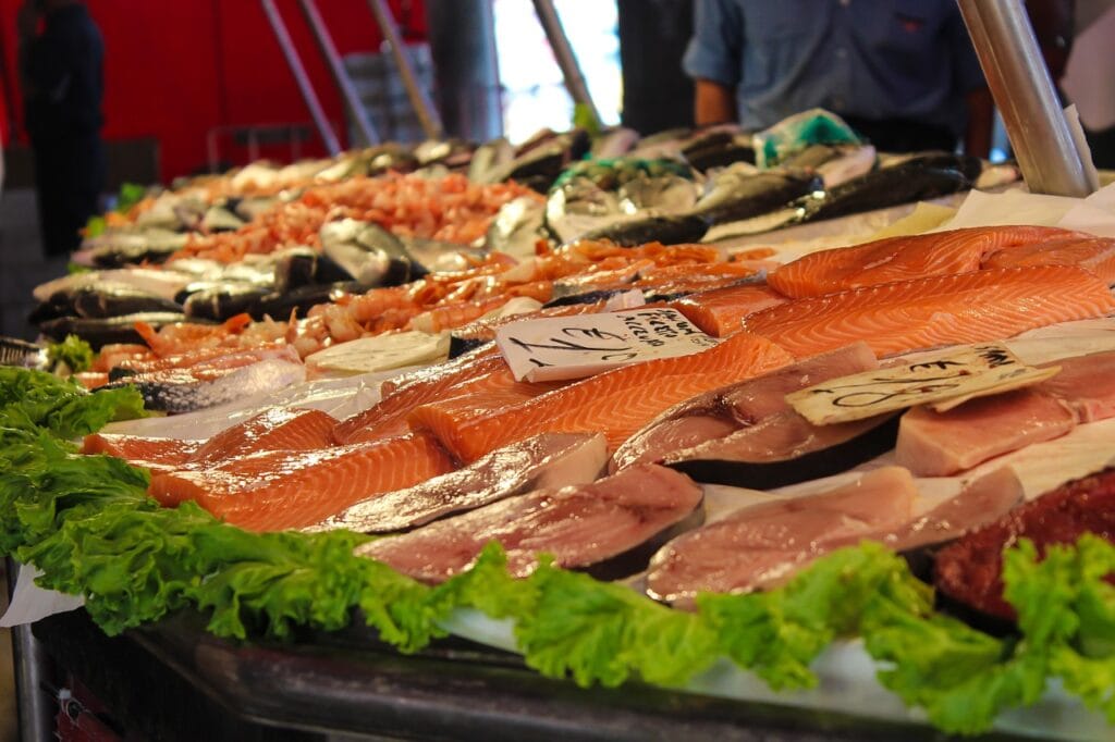 market, fish, fish market-897990.jpg