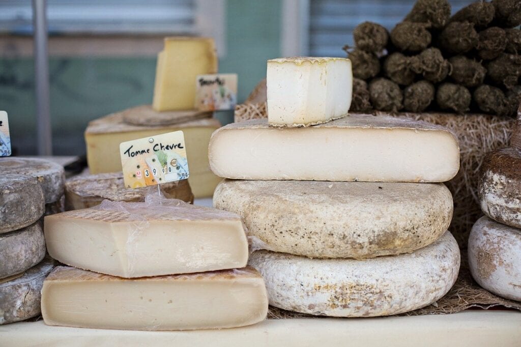 French Cheese: 23 amazing types of cheese in France