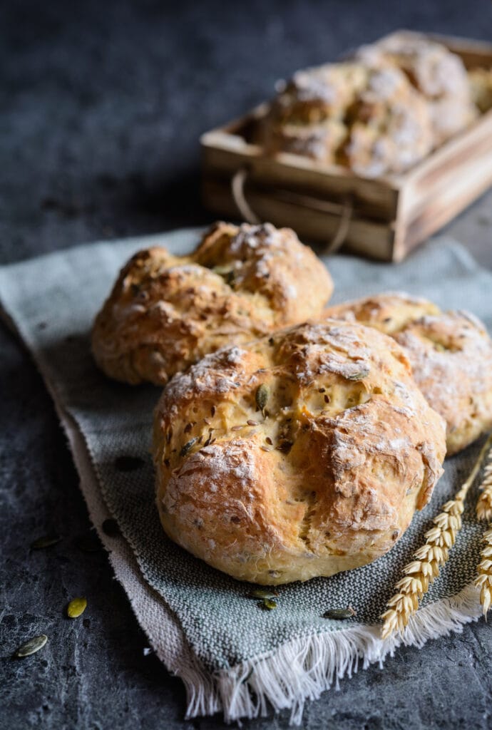 Savory Irish soda bread with Roquefort cheese, pumpkin seeds and flax seeds