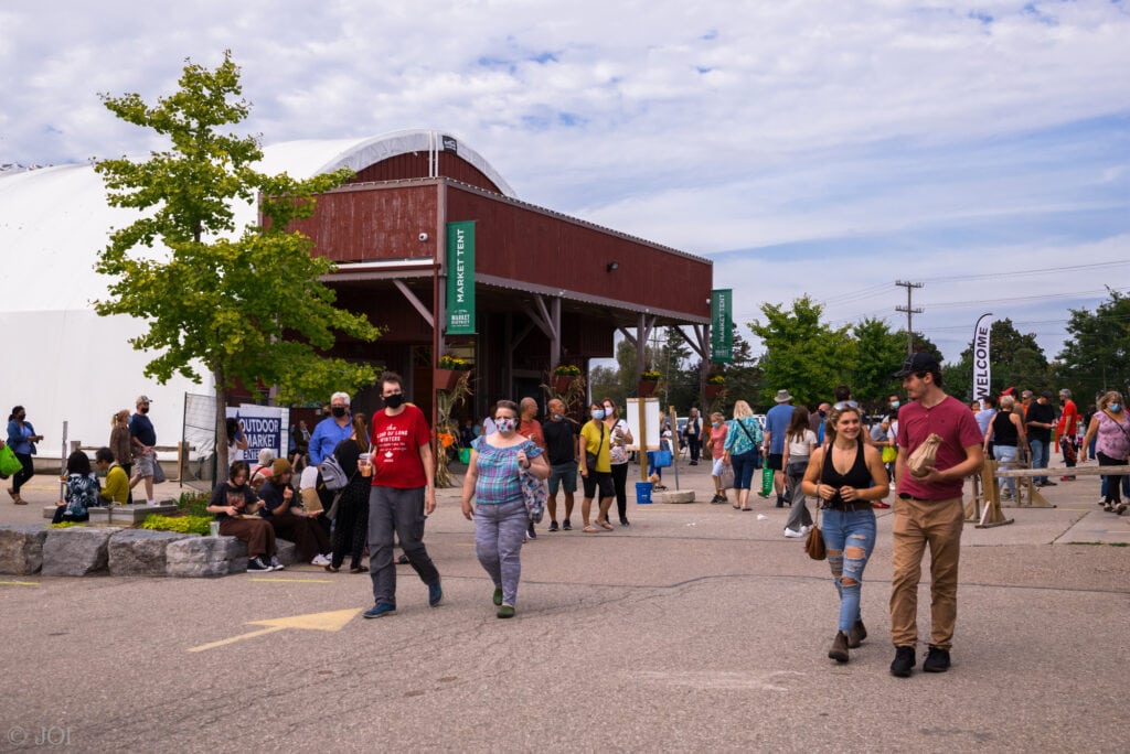 Best food markets Canada