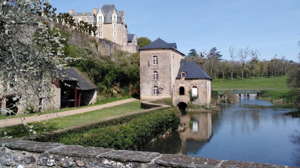 Exploring the beautiful Mayenne