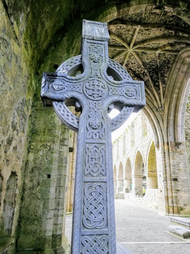 Irish Celtic Crosses– 16 Important Celtic Cross sites in Ireland