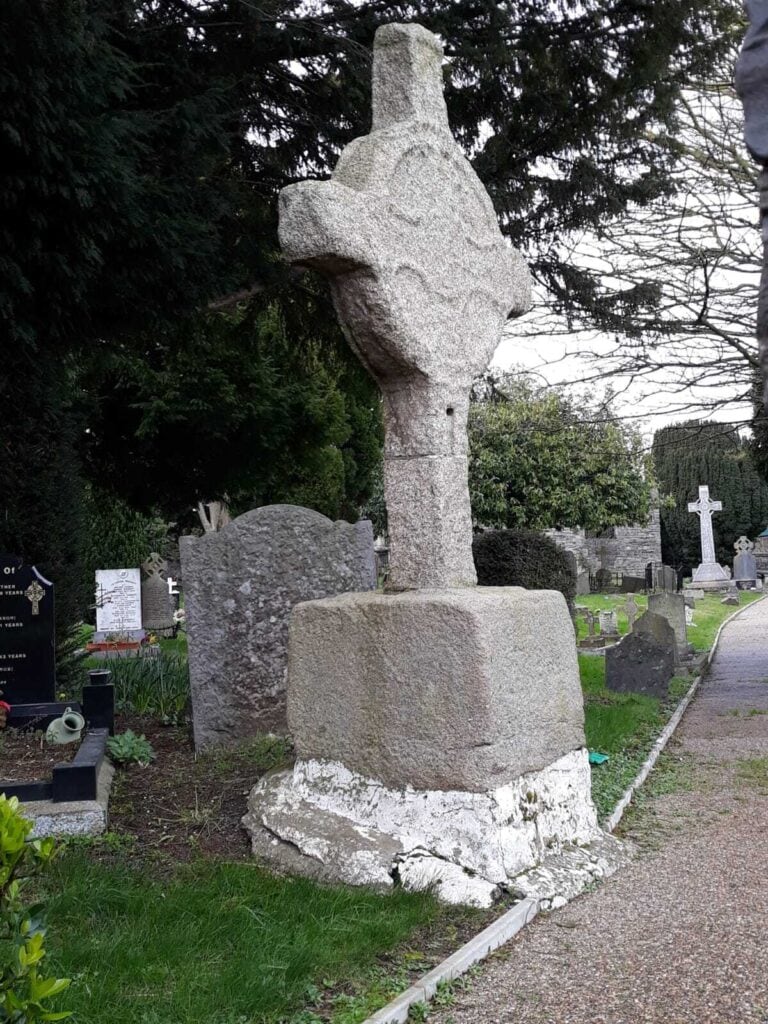 Irish Celtic Crosses– 16 Important Celtic Cross sites in Ireland