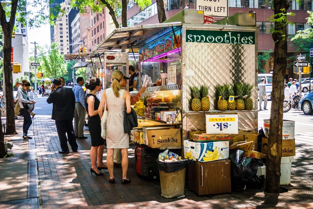 A NYC street food smoothie cart