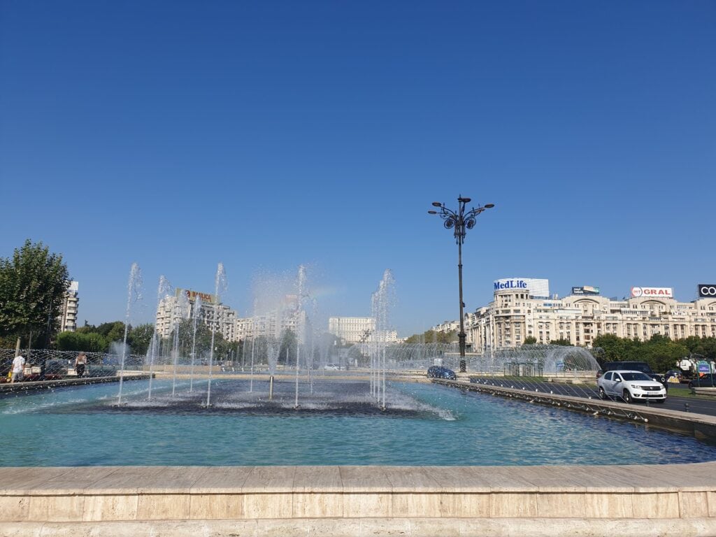 Things to do in Bucharest one of the beautiful city parks with fountains