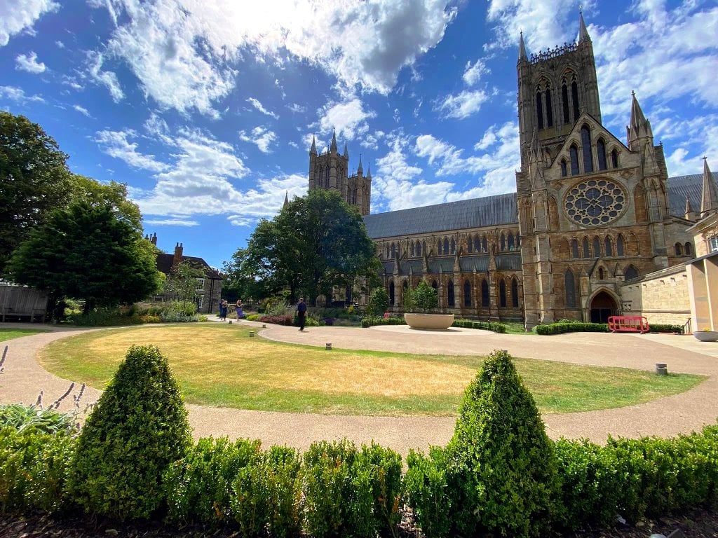 21 Best Magnificent Cathedrals in England