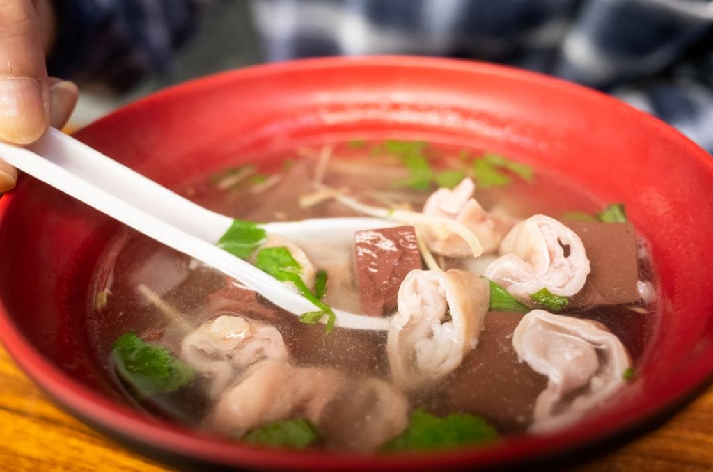 pork blood and chitterling soup