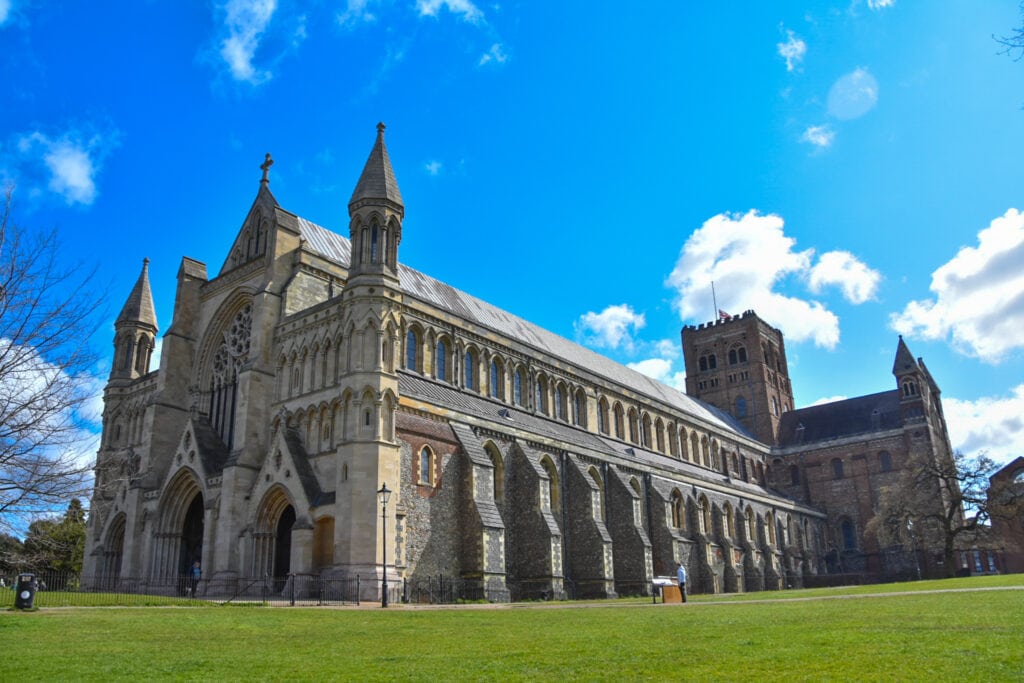 21 Best Magnificent Cathedrals in England