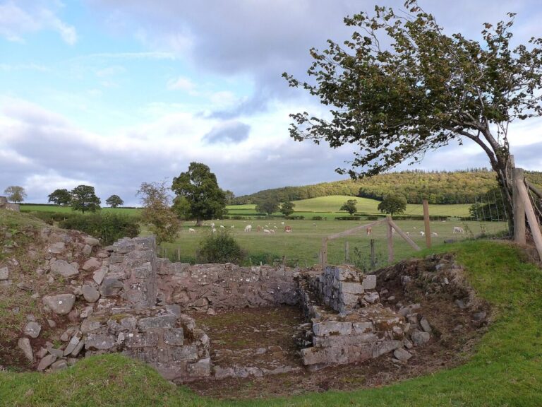 19 Outstanding Roman Ruins In Britain To Visit