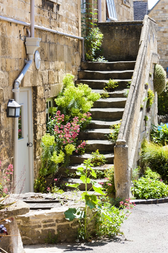 18of the Prettiest Cotswolds Villages