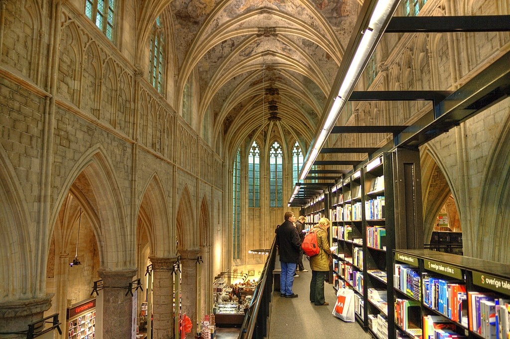 28 of The Most Beautiful Bookstores in Europe