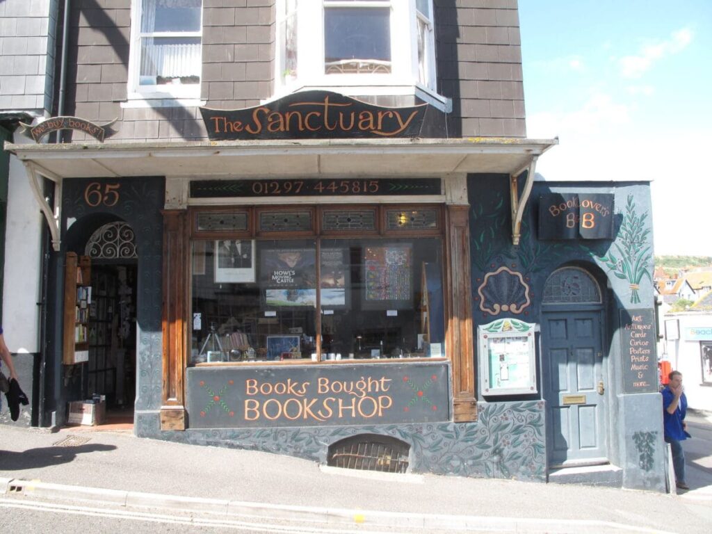 28 of The Most Beautiful Bookstores in Europe