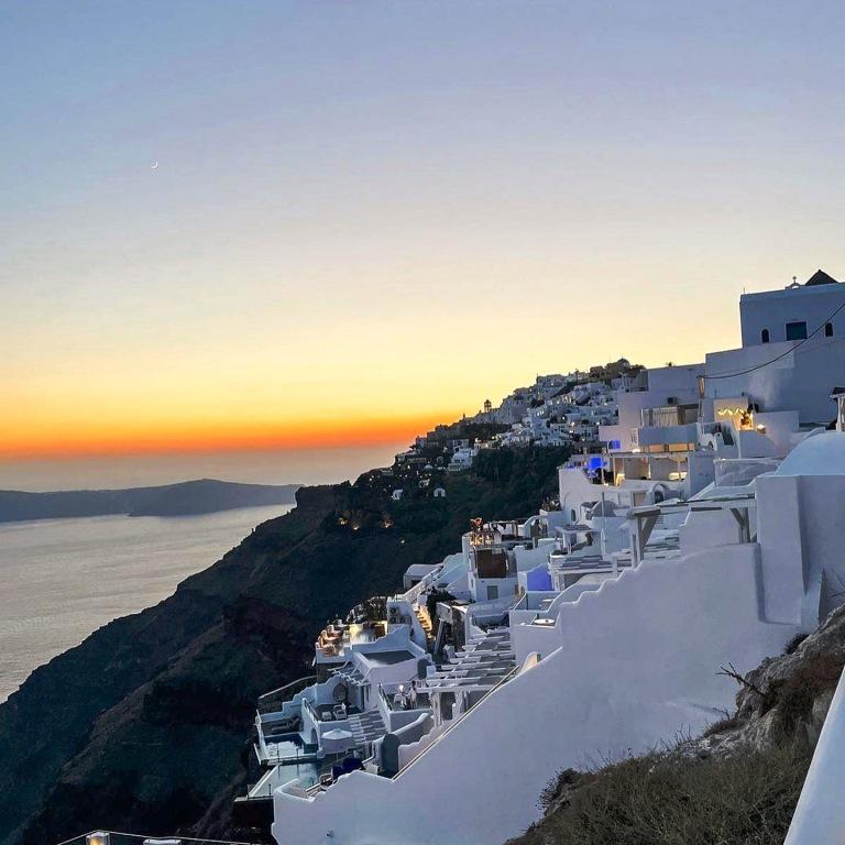 Romantic Things To Do In Santorini For Couples