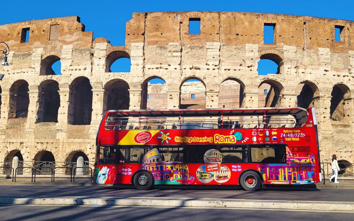 hop-on-hop-off-bus-Rome-things-to-do-in-Rome
