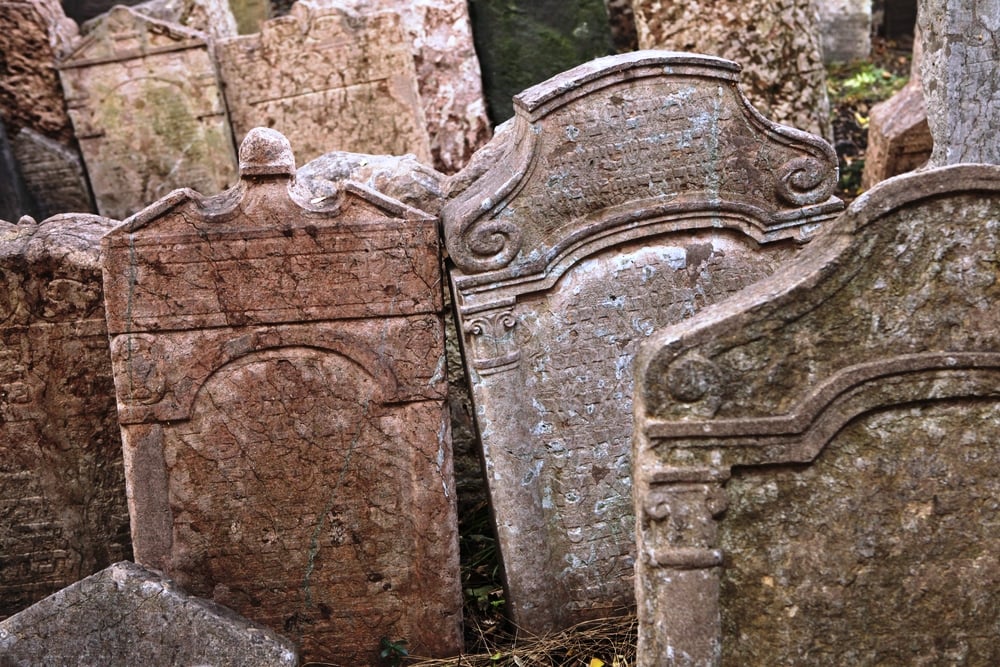 Old Jewish Cemetery in Prague, Czech Republic.