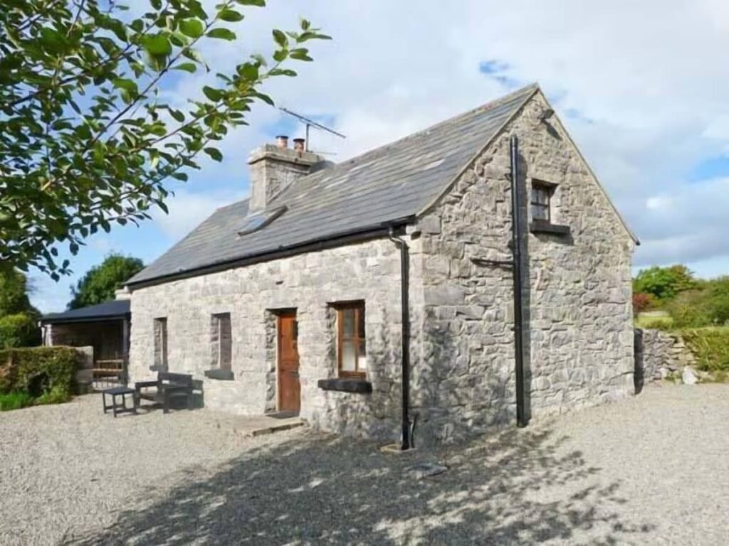 beautiful ireland cottages