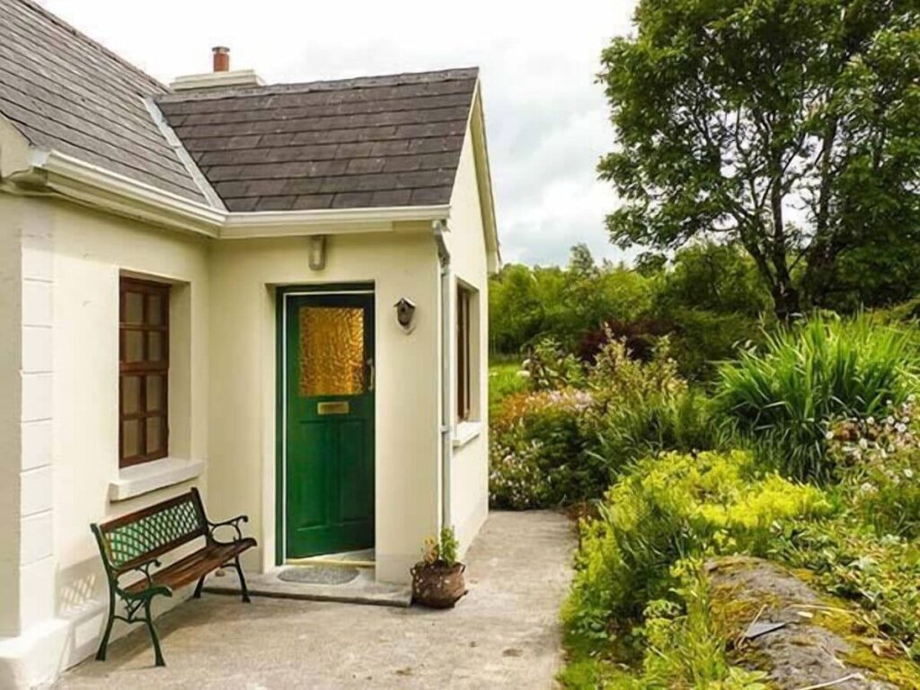 beautiful ireland cottages