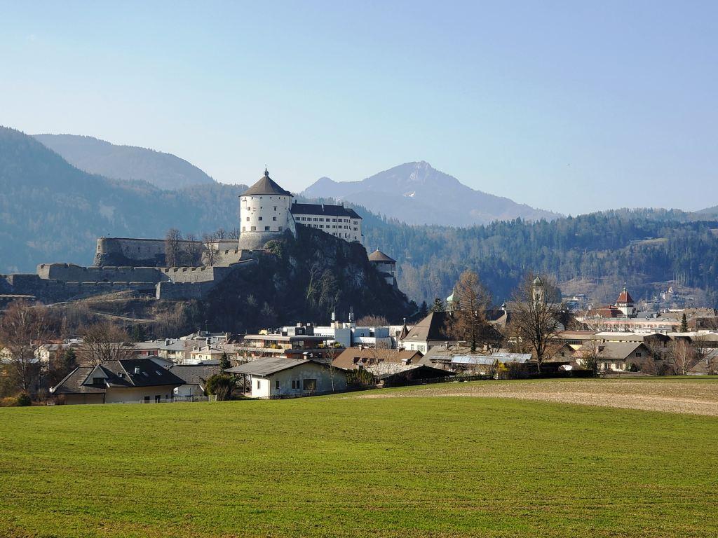 Discover the Pros and Cons of Living in Austria