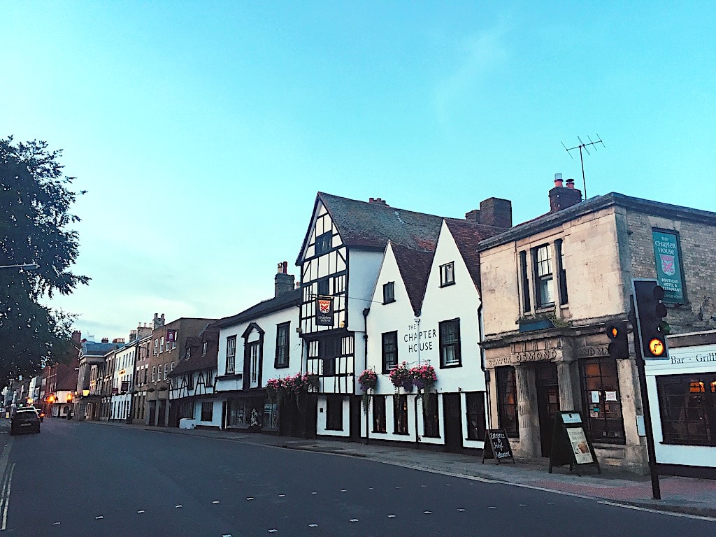 Salisbury to Stonehenge: visit Salisbury and tour Stonehenge