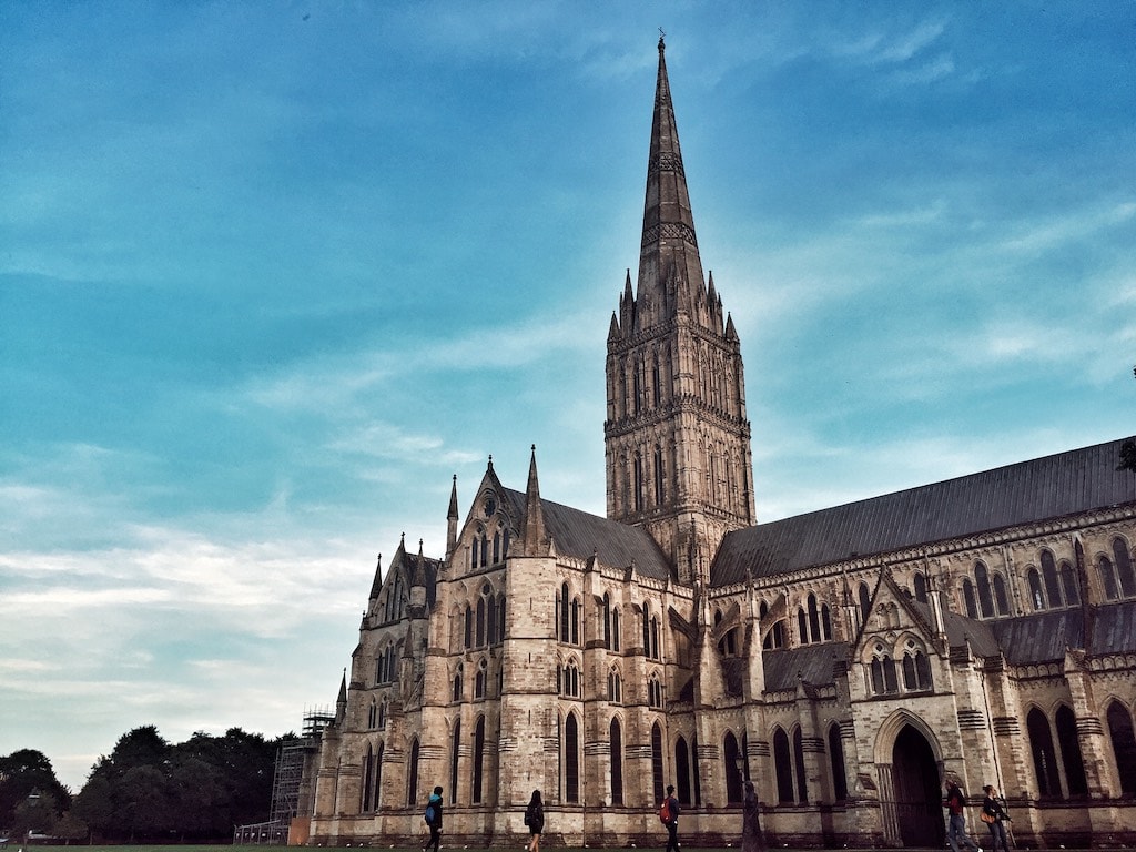 Salisbury to Stonehenge: visit Salisbury and tour Stonehenge