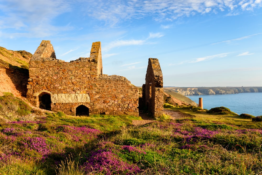 The ruins of old tin mining buildings at Wheal Coates on the South West Coast Path as it passes St Agnes Head in Cornwall