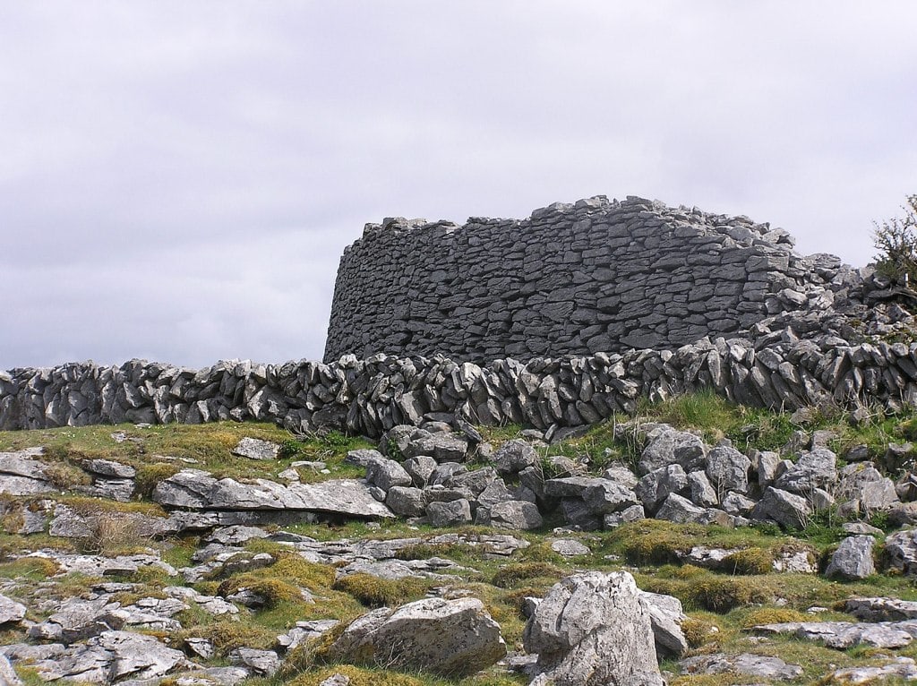12 Ancient Ring forts in Ireland to visit